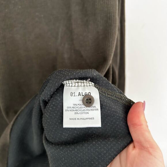 01 Algo Performance Lot of 2 Green Long Sleeve Thermal Shirt Sz LT - Picture 8 of 10